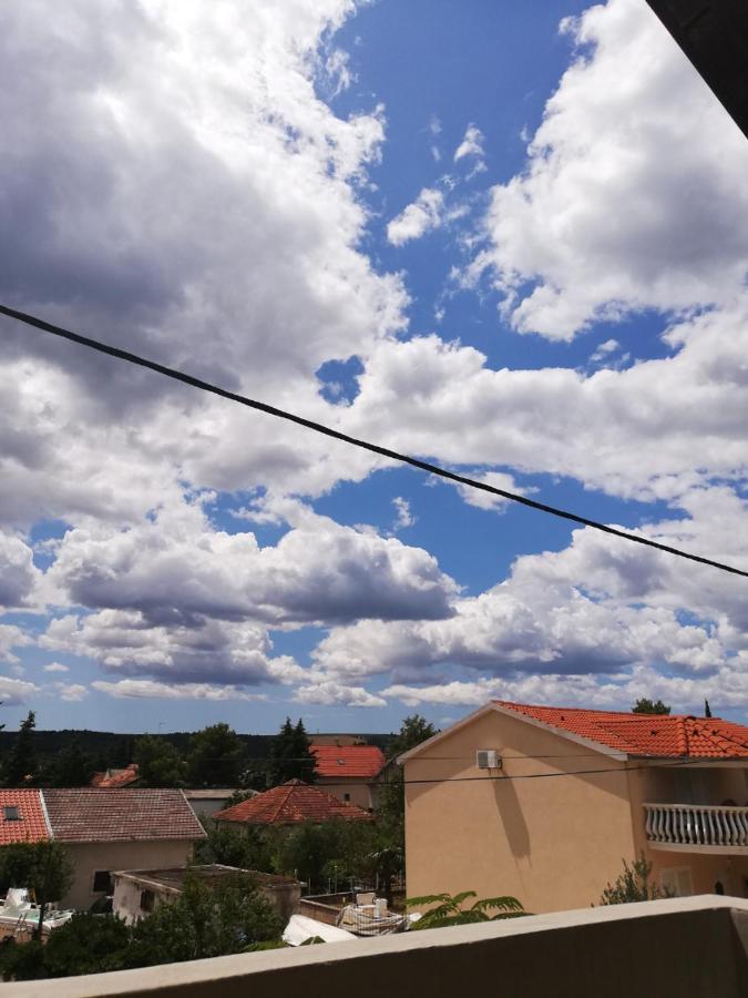Apartment Zola Gornji Karin Zewnętrze zdjęcie