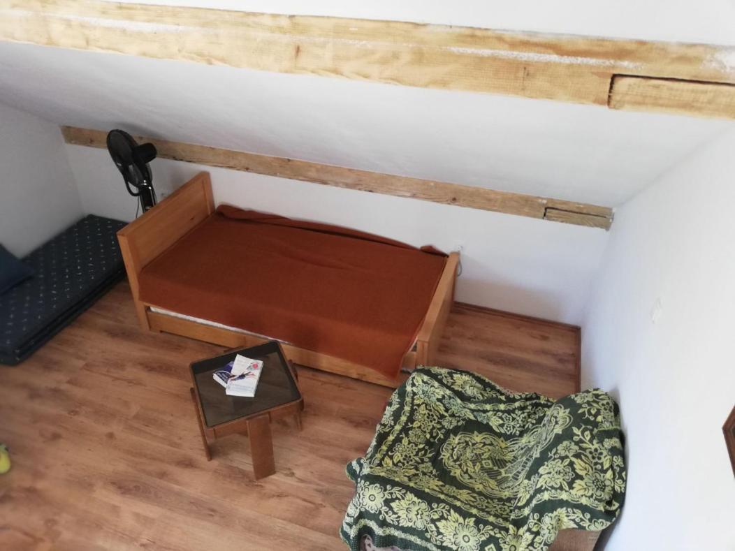 Apartment Zola Gornji Karin Zewnętrze zdjęcie