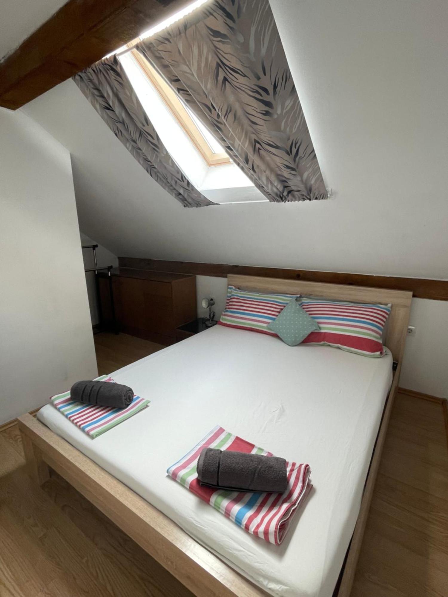Apartment Zola Gornji Karin Zewnętrze zdjęcie